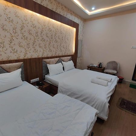 Hotel Mangal Murti Βαρανάσι Εξωτερικό φωτογραφία