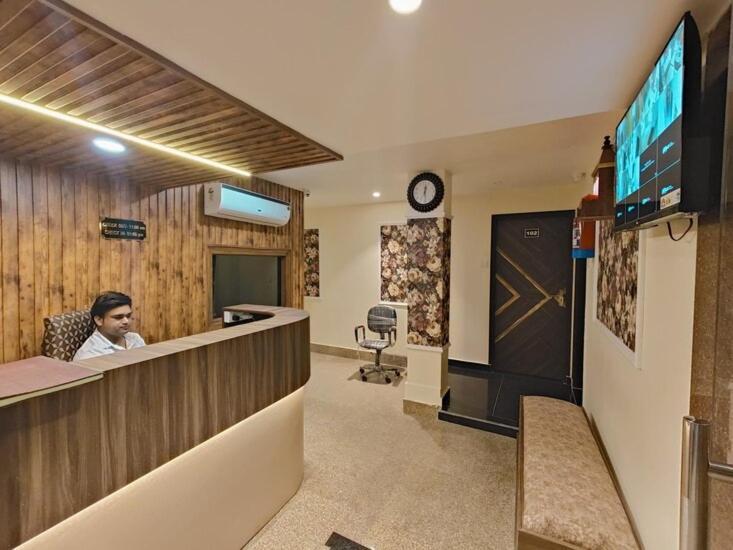 Hotel Mangal Murti Βαρανάσι Εξωτερικό φωτογραφία
