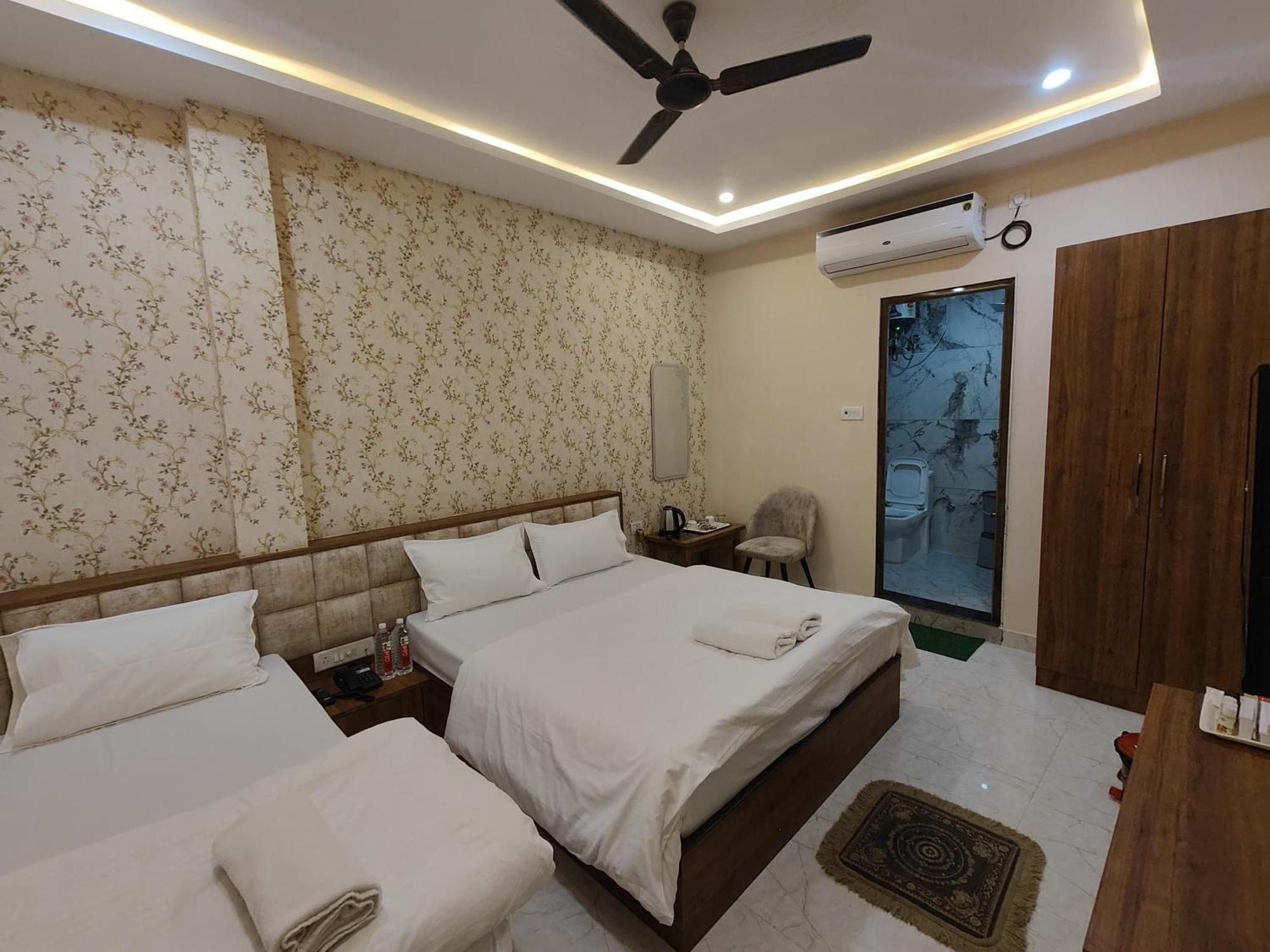 Hotel Mangal Murti Βαρανάσι Εξωτερικό φωτογραφία