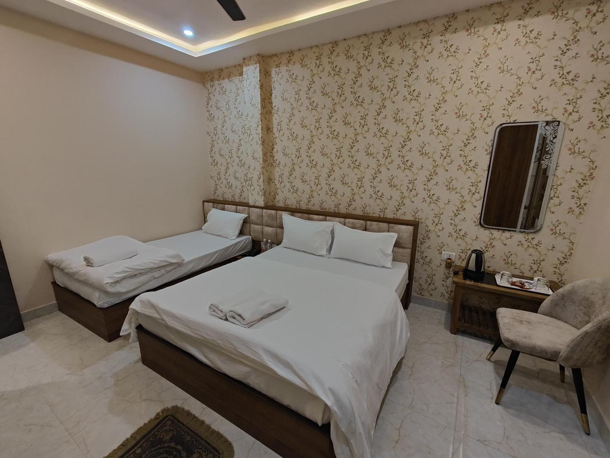 Hotel Mangal Murti Βαρανάσι Εξωτερικό φωτογραφία